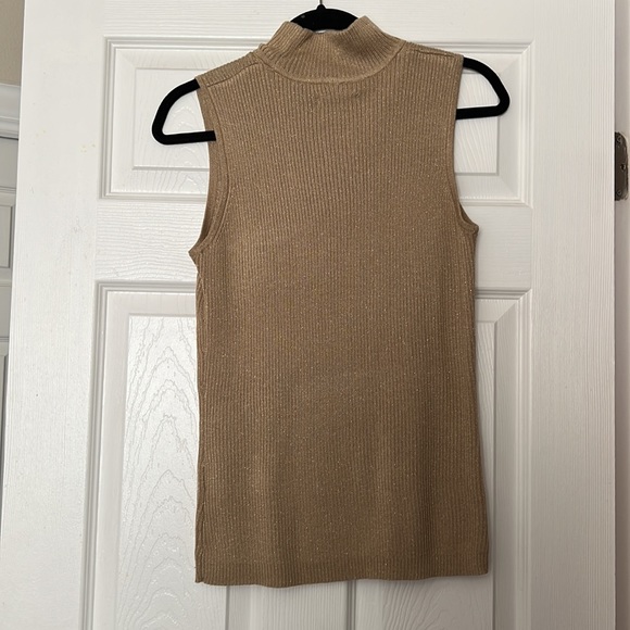 Dana Bachman dress shirt - Picture 2 of 3